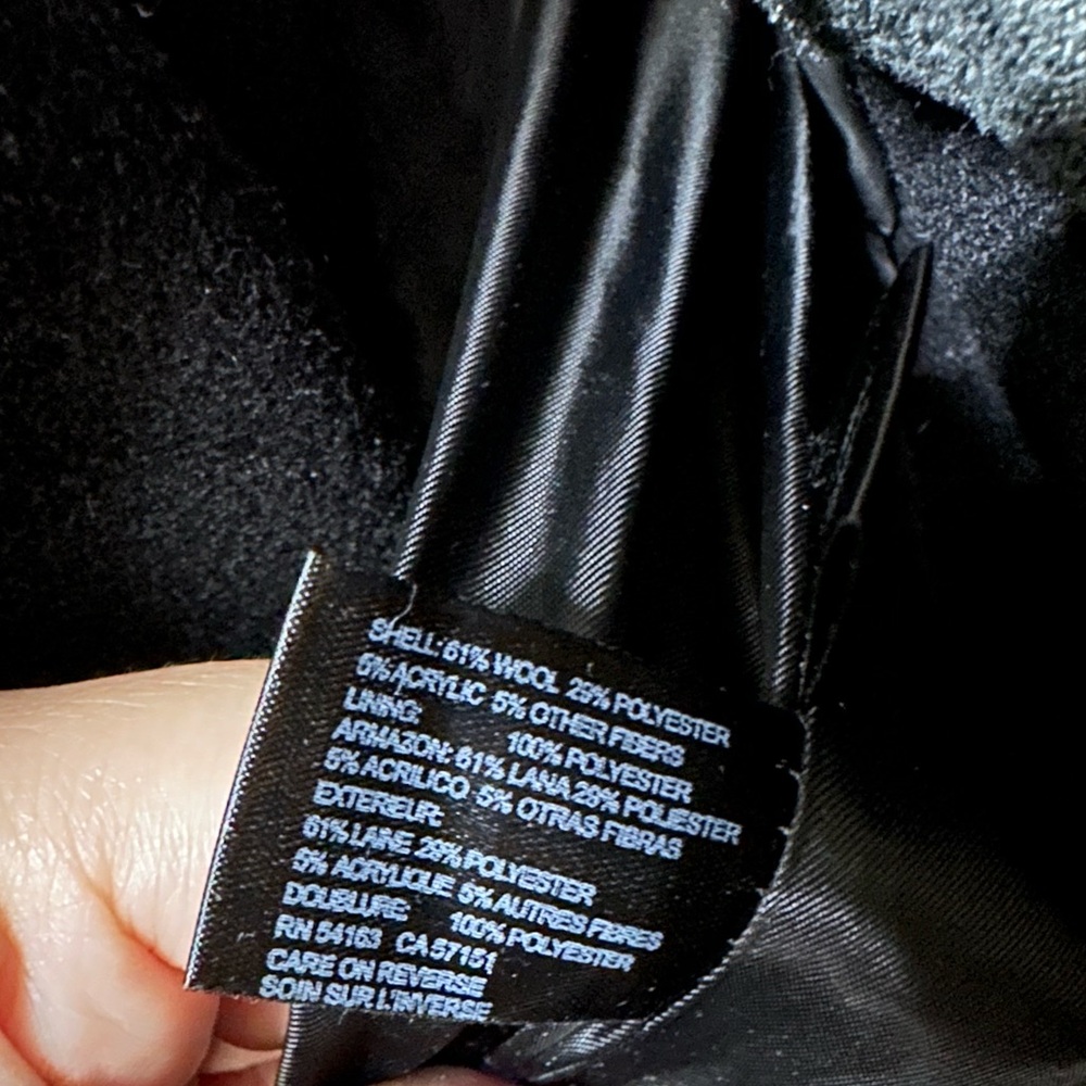 Like new!! Elegant Wool Black Women's Trench Coat with belt - Picture 4 of 4